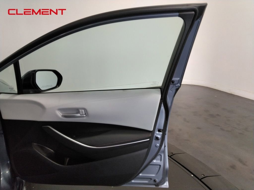 Used 2023 Toyota Corolla SE image 32