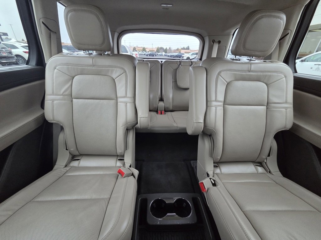 Used 2020 Lincoln Aviator Reserve w/ Equipment Group 201A image 23