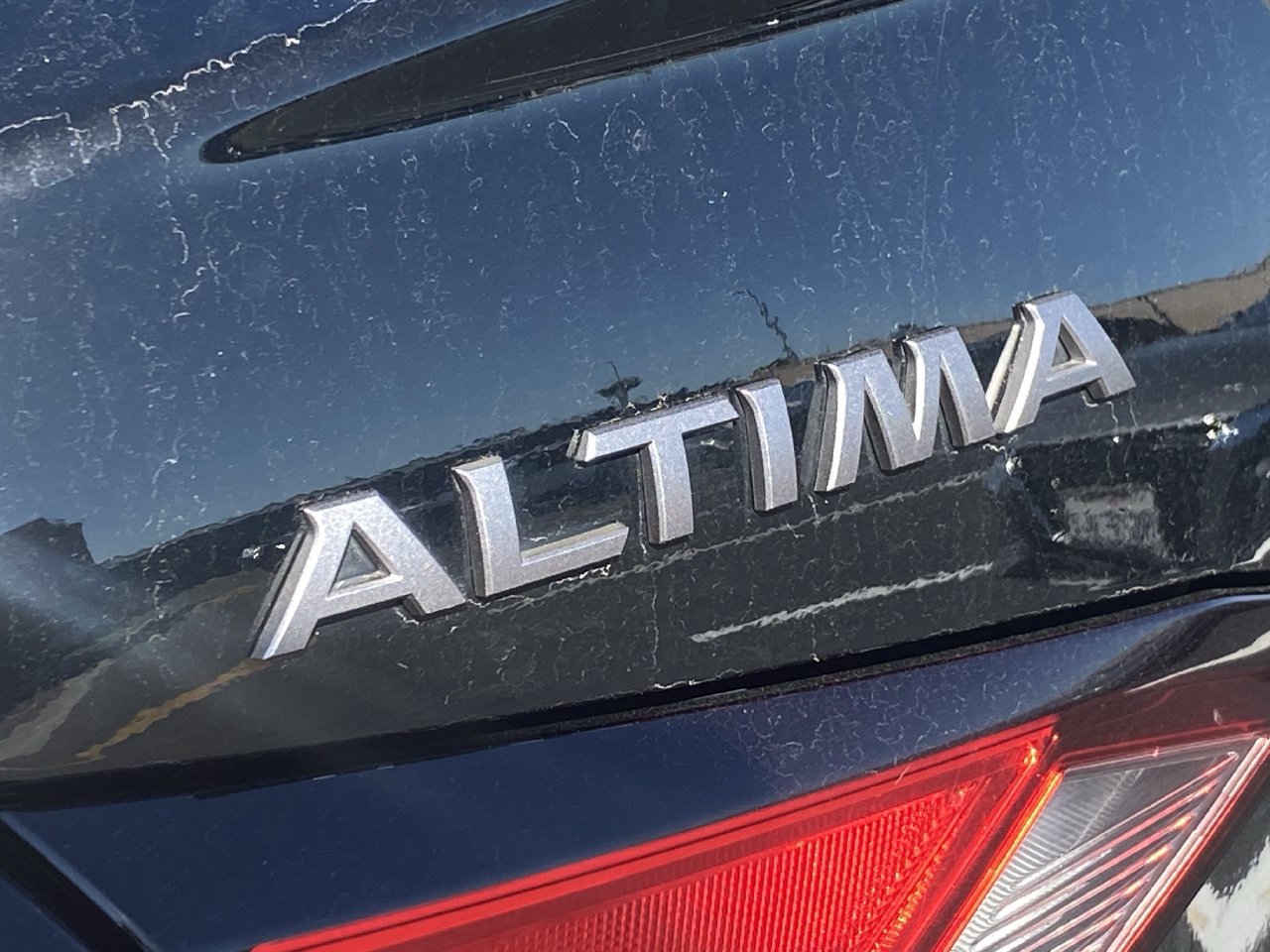 Certified 2025 Nissan Altima 2.5 SV FWD image 5