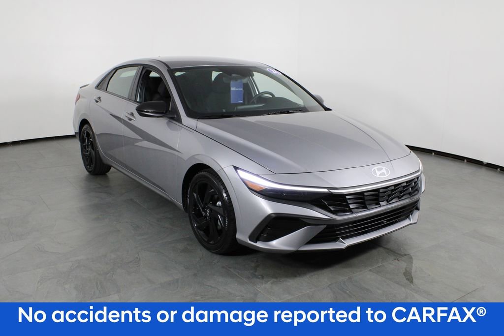 Used 2026 Hyundai Elantra Sport image 5