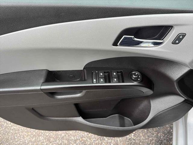 Used 2019 Chevrolet Sonic LT image 14