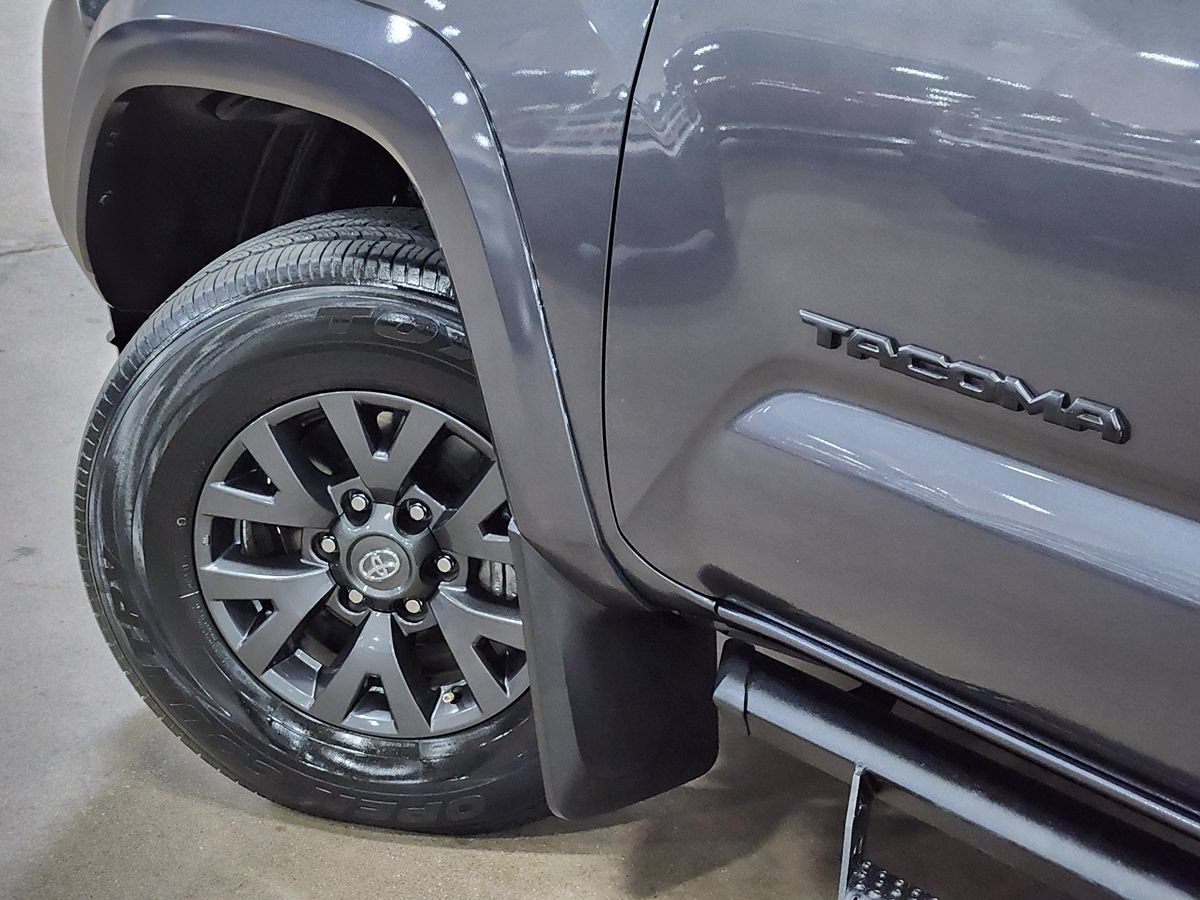 Used 2022 Toyota Tacoma SR5 RWD image 20