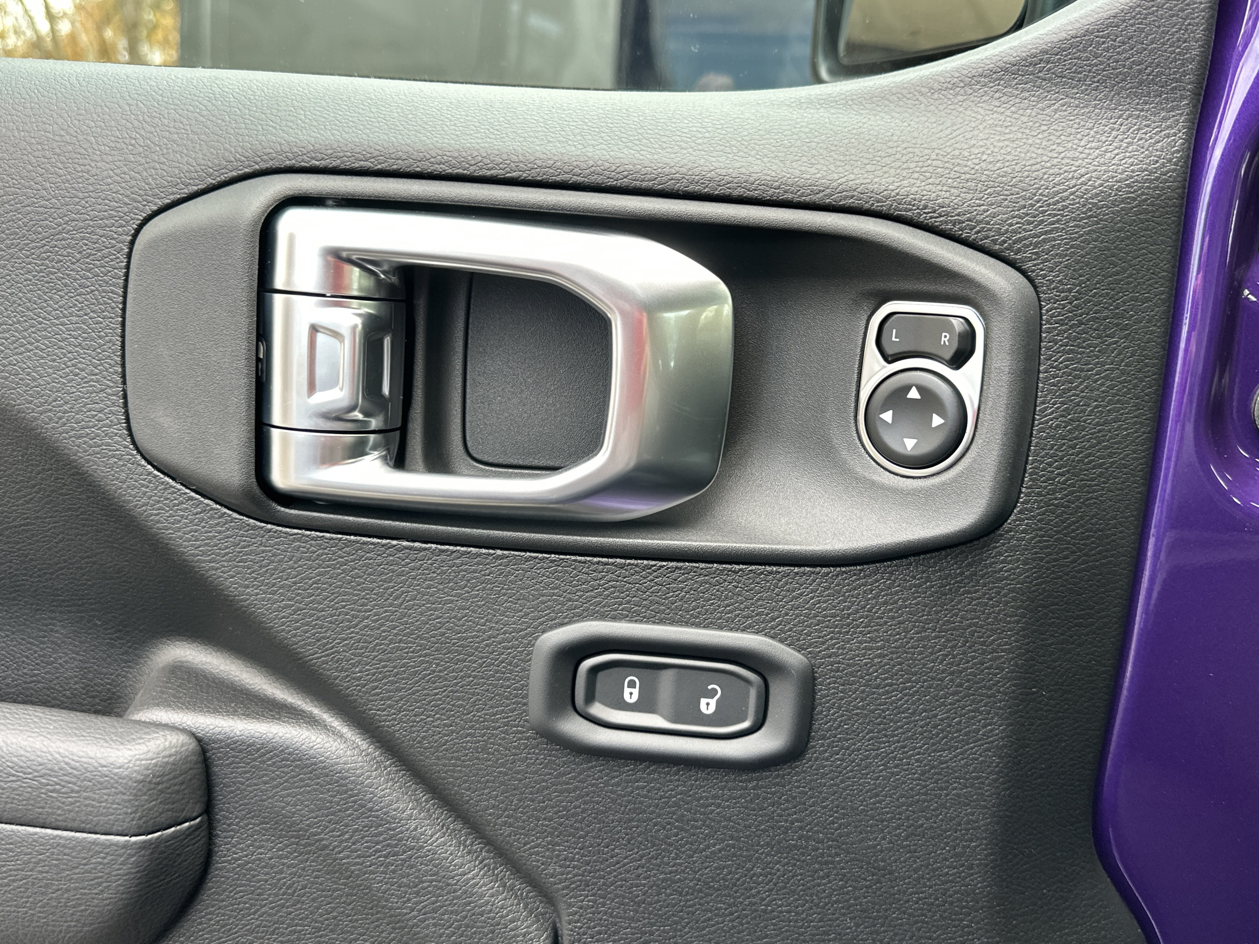 New 2026 Jeep Gladiator Sport AWD/4WD image 11