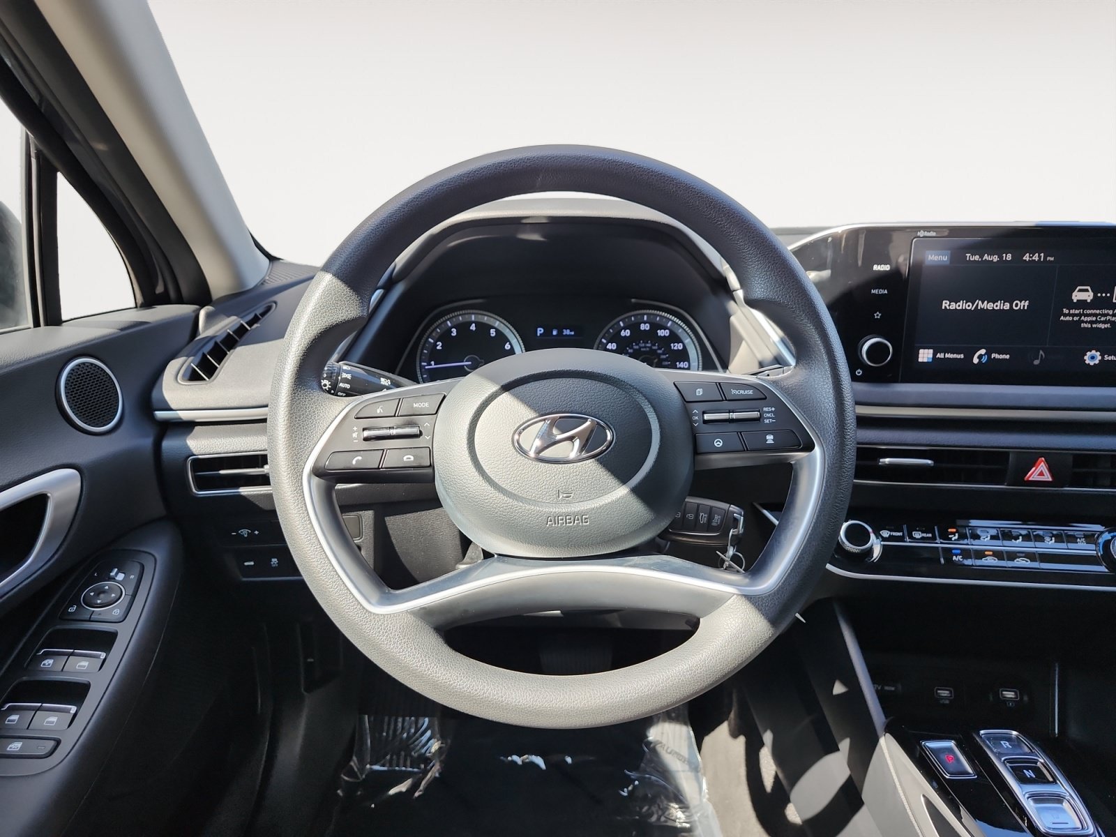 Used 2023 Hyundai Sonata SE FWD image 12