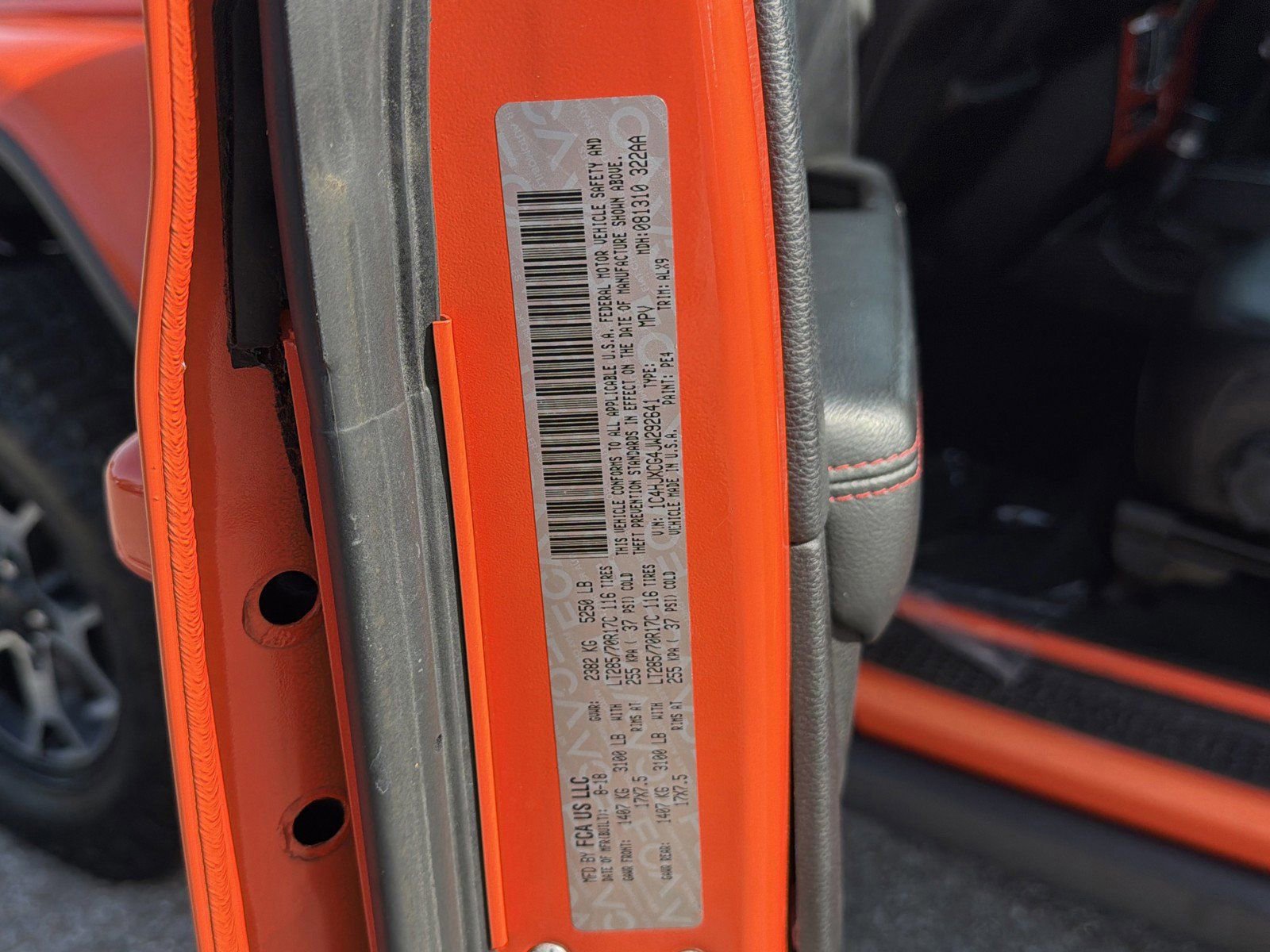 Used 2018 Jeep Wrangler Rubicon AWD/4WD image 34