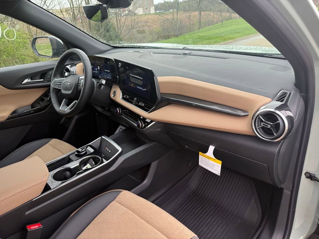 New 2026 Chevrolet Equinox ACTIV w/ Safety and Technology Package image 25