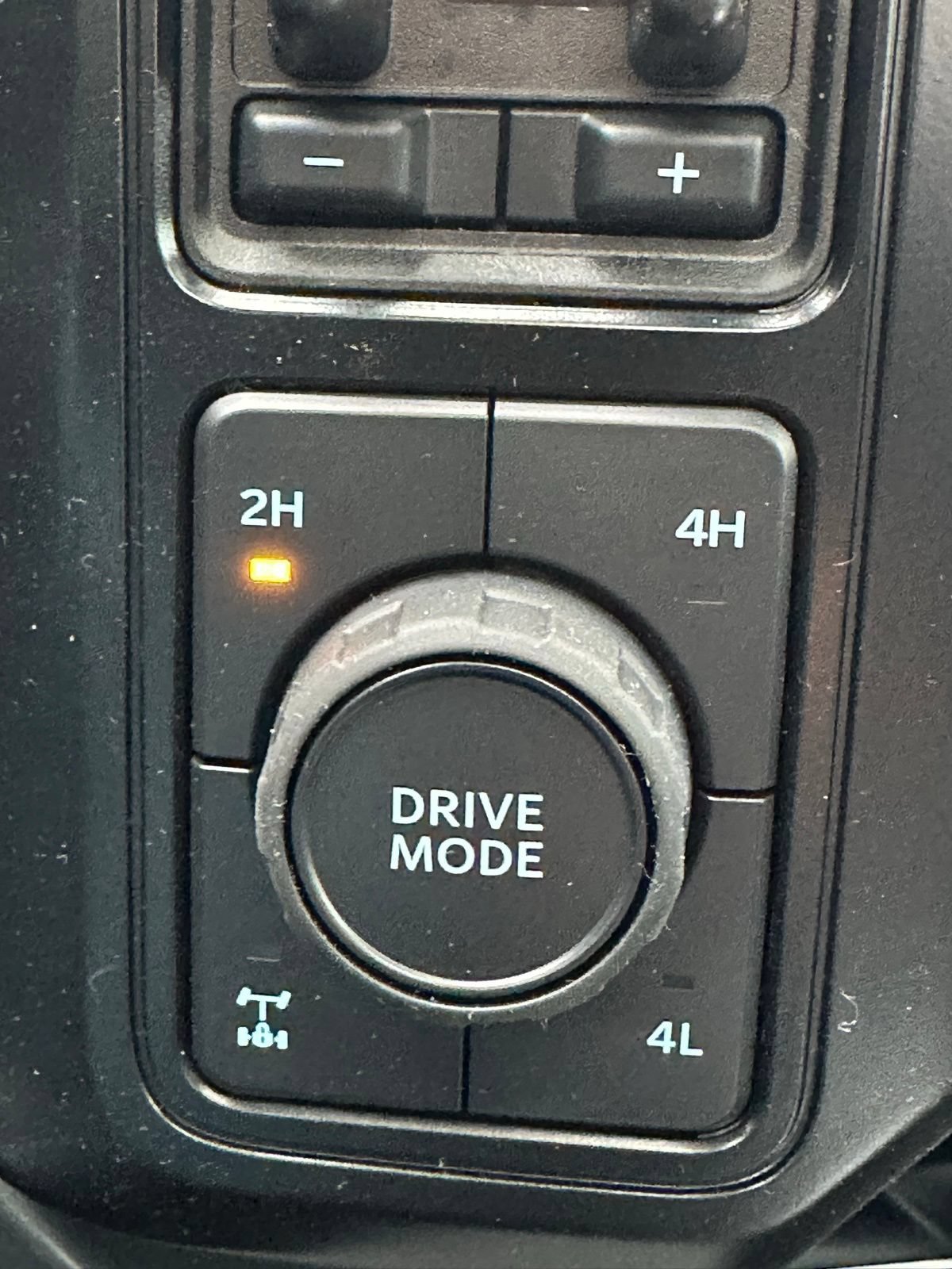 New 2025 Ford F350 Lariat w/ Lariat Ultimate Package AWD/4WD image 22