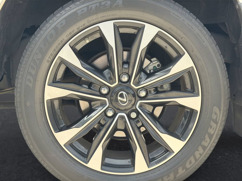 Used 2021 Lexus LX 570 4WD w/ Sport Package image 31