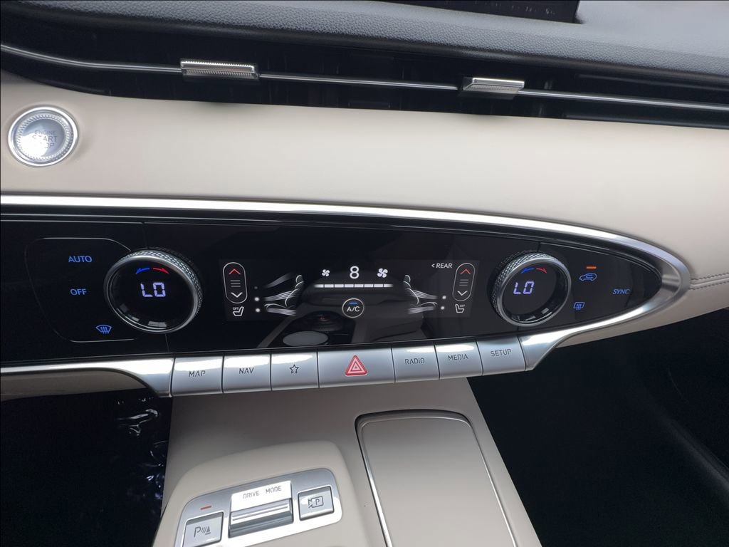 Used 2023 Genesis GV70 2.5T AWD/4WD image 47