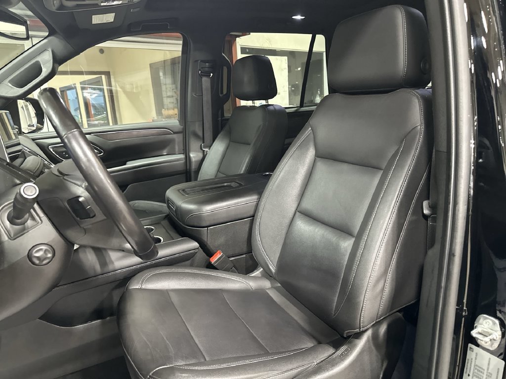 Used 2023 Chevrolet Tahoe LT w/ Luxury Package AWD/4WD image 13