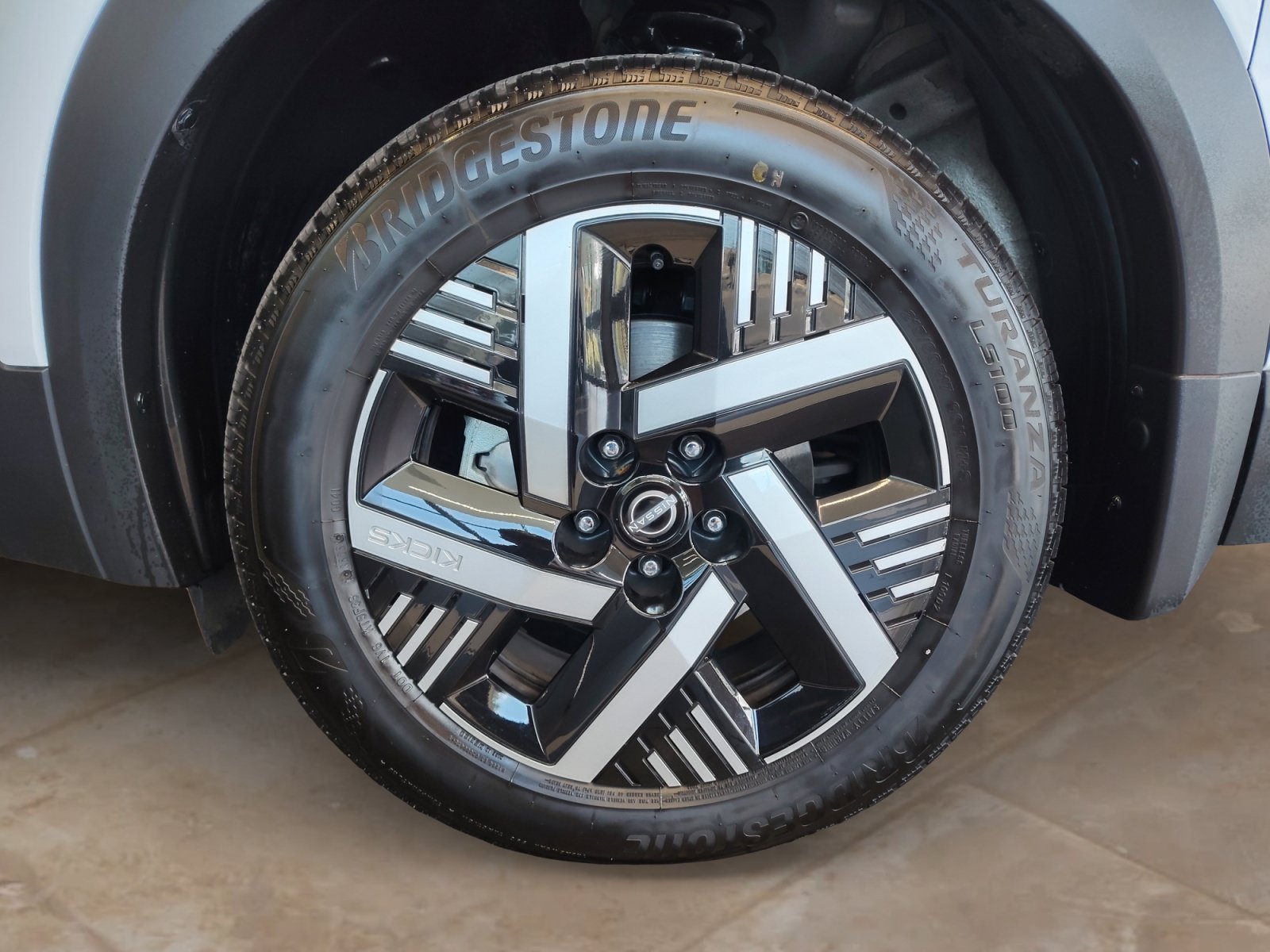Certified 2026 Nissan Kicks SV w/ Cold Weather Package FWD image 28