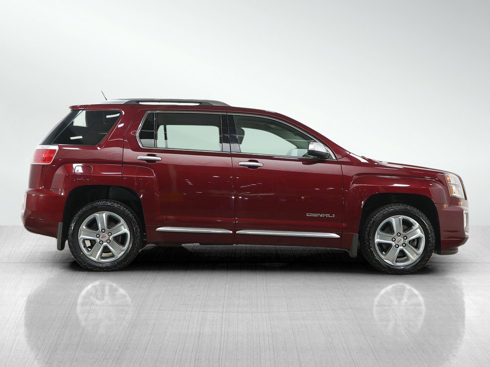 Used 2016 GMC Terrain Denali image 6