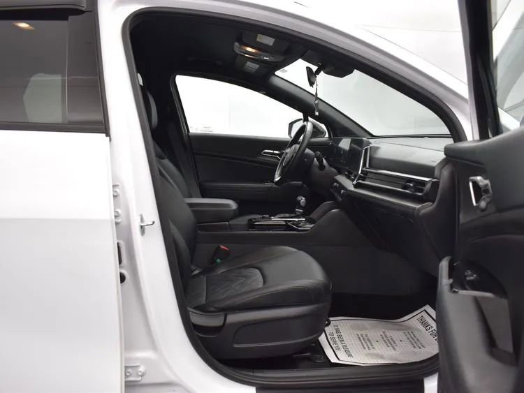 Used 2023 Kia Sportage X-Line AWD/4WD image 17