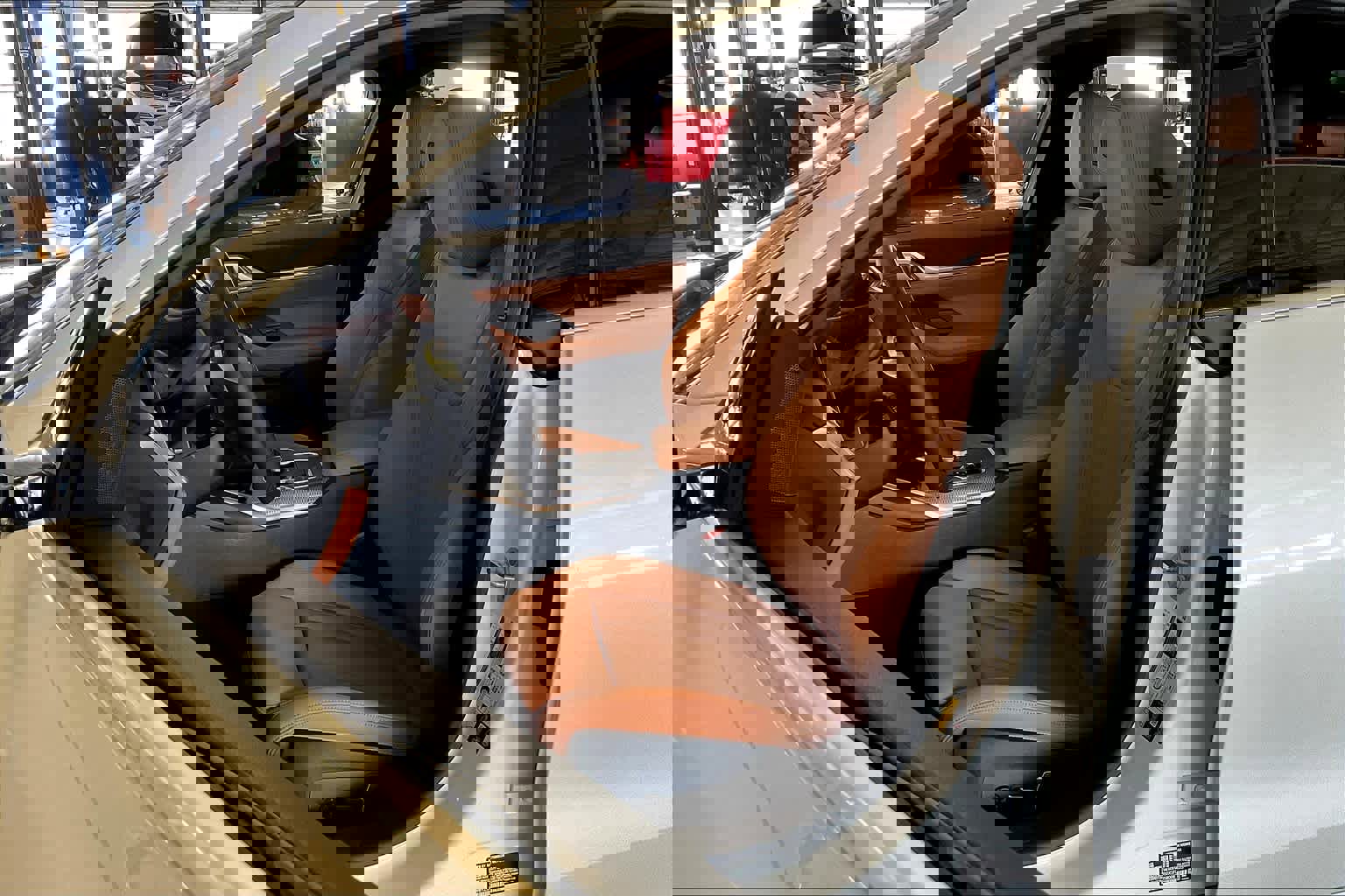 Used 2025 BMW i4 eDrive40 w/ Premium Package image 9