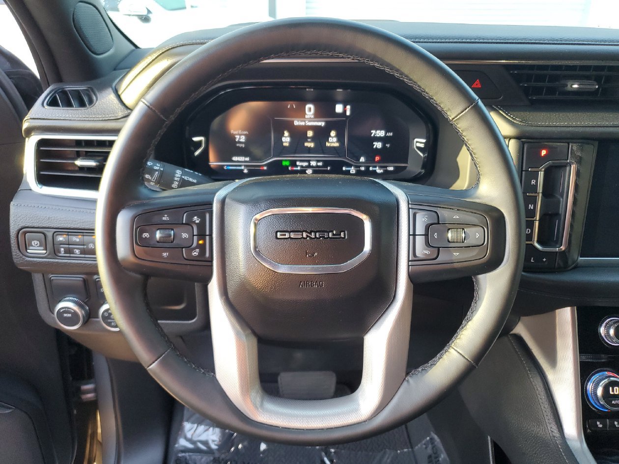 Used 2023 GMC Yukon XL Denali RWD image 19