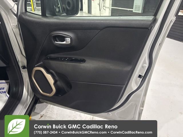 Used 2016 Jeep Renegade Sport w/ Power & Air Group image 17