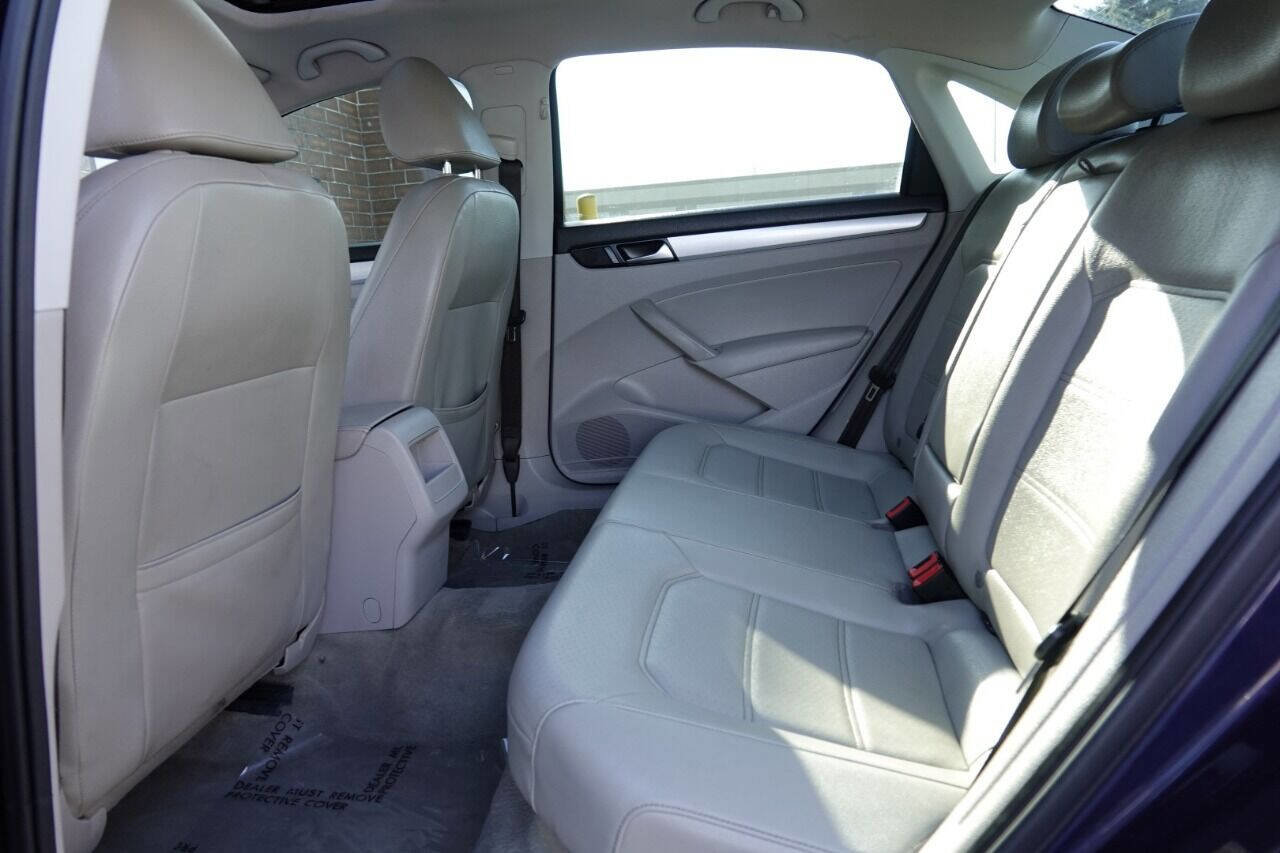 Used 2012 Volkswagen Passat 2.5 SE FWD image 53