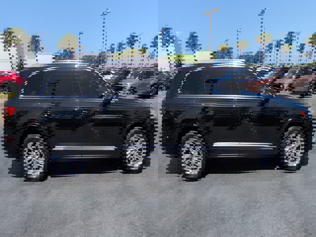 Used 2022 Audi Q7 Premium Plus image 3