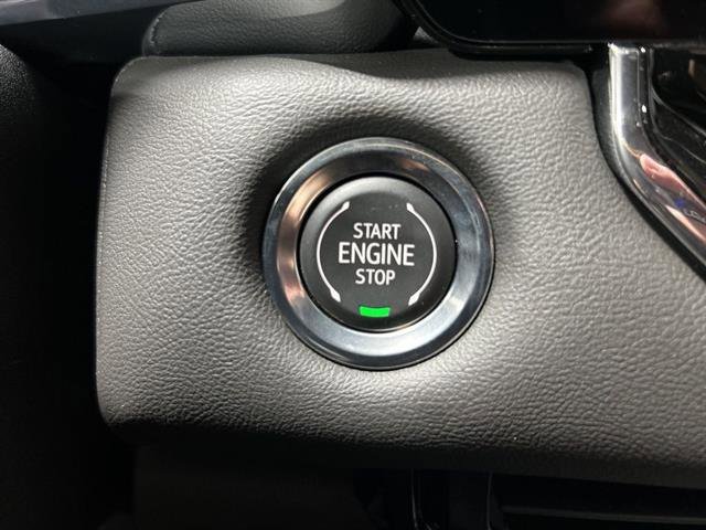 New 2025 GMC Canyon Elevation w/ Convenience Package image 32