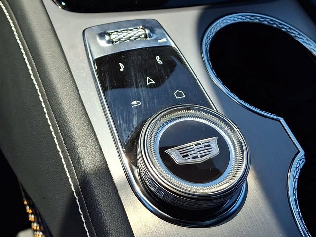Certified 2026 Cadillac Vistiq Luxury AWD/4WD image 24