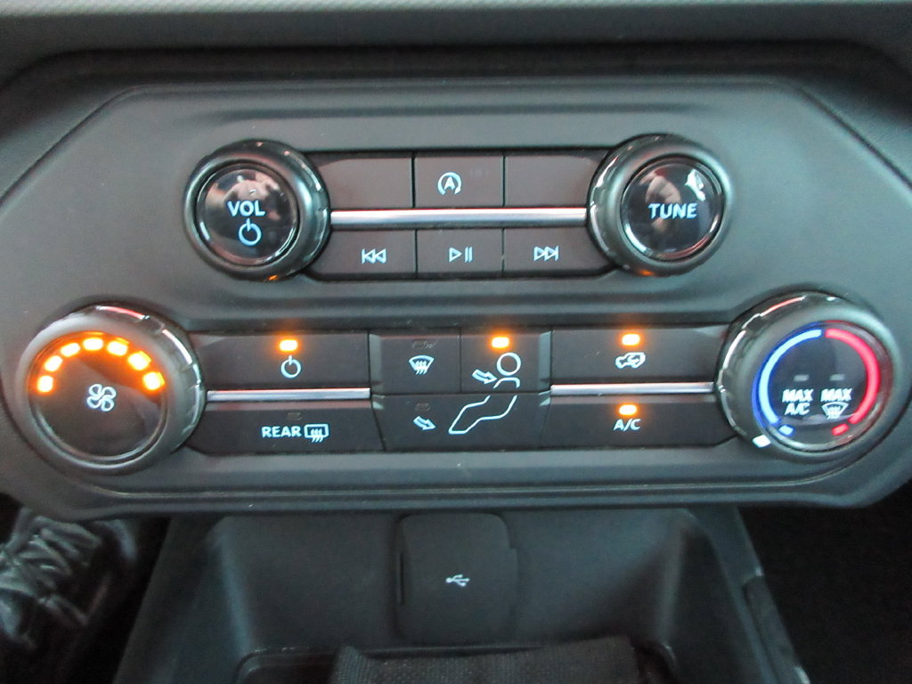 Used 2022 Ford Bronco 4-Door AWD/4WD image 32