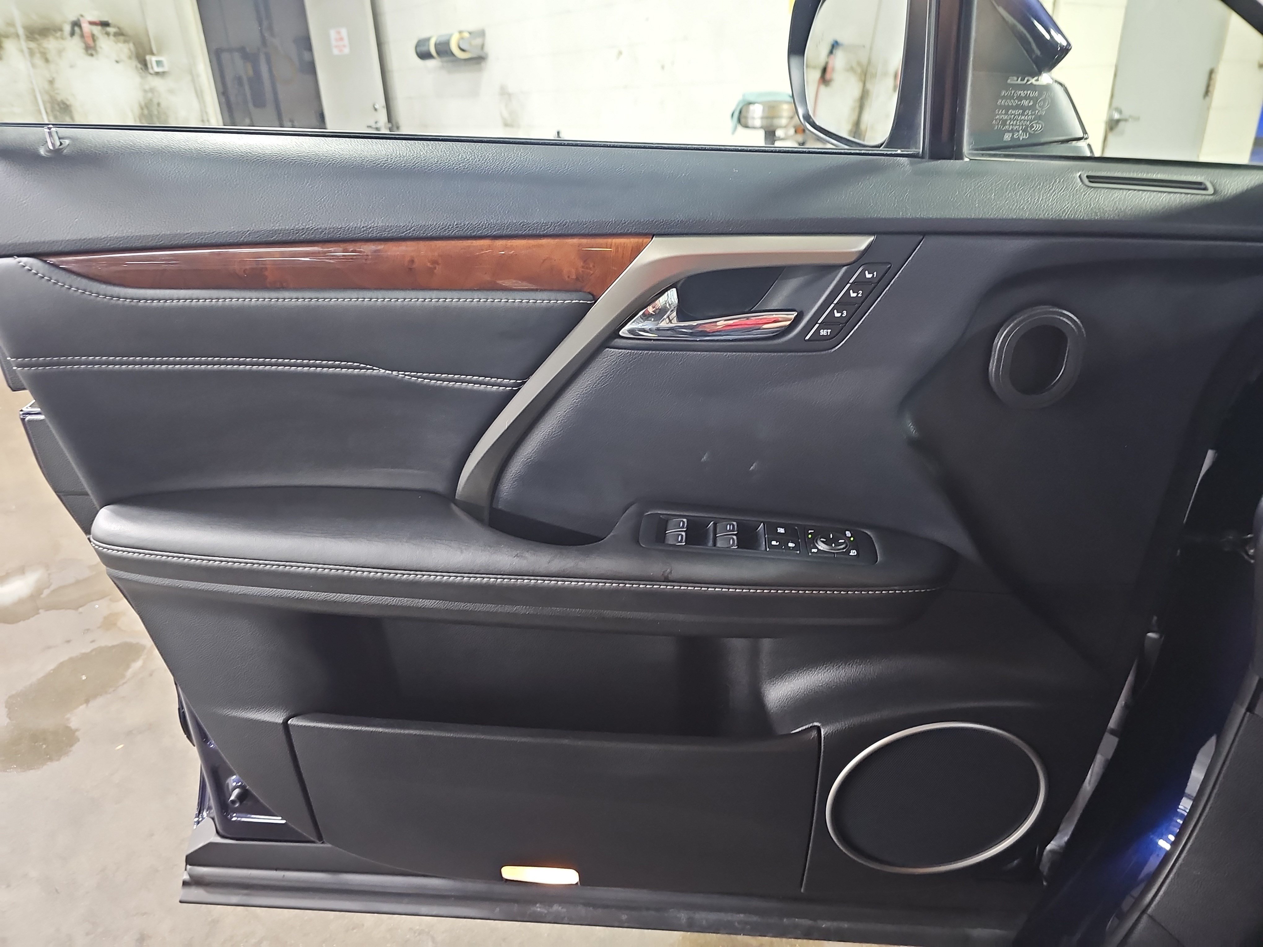 Used 2018 Lexus RX 350 AWD w/ Premium Package image 27
