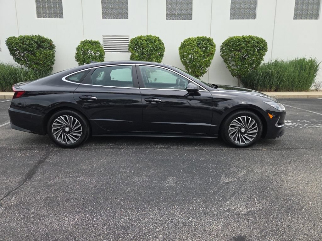 Certified 2023 Hyundai Sonata Limited FWD image 9