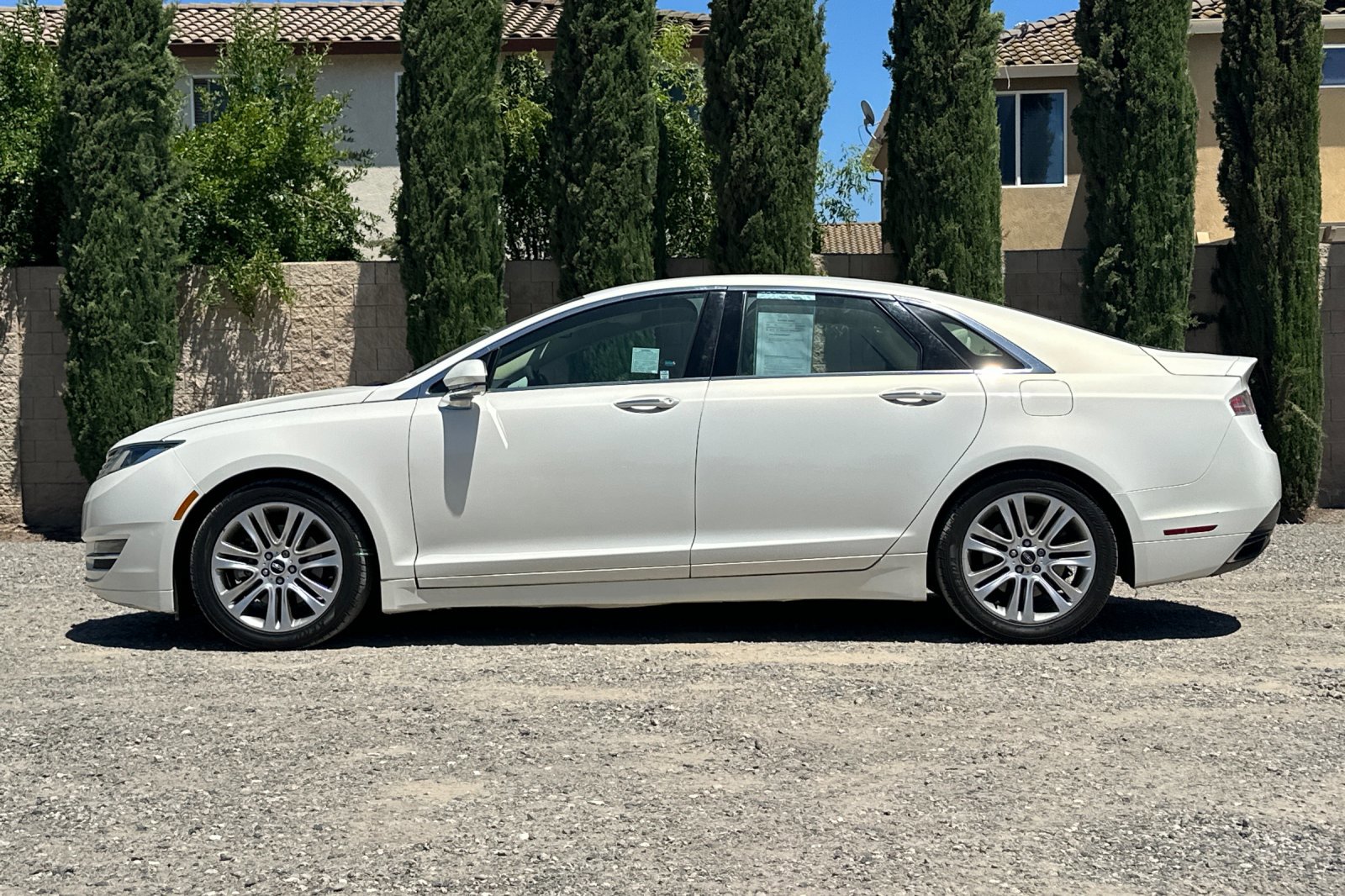 Used 2013 Lincoln MKZ FWD image 7