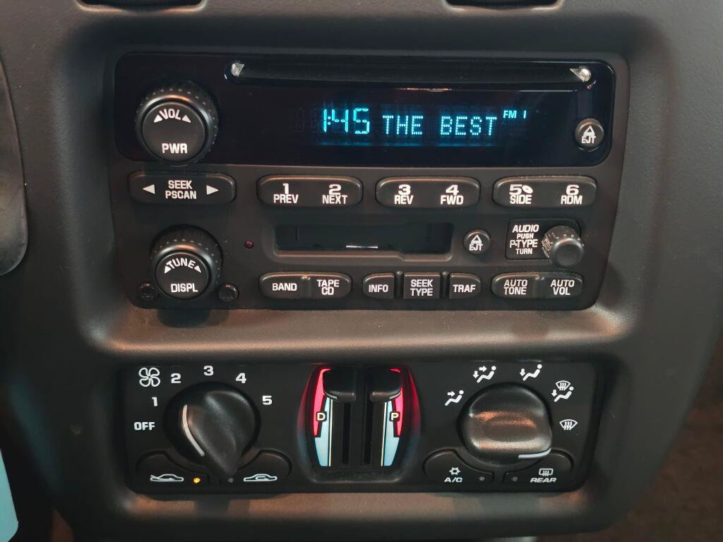 Used 2003 Chevrolet Monte Carlo SS FWD image 35