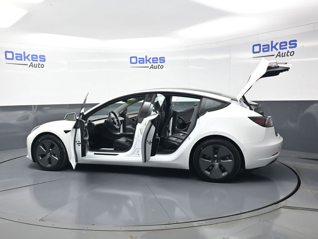 Used 2022 Tesla Model 3 Long Range AWD/4WD image 52
