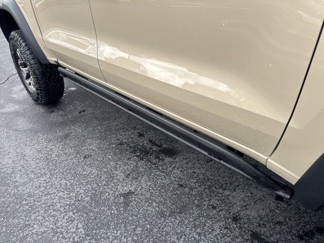 Used 2023 Chevrolet Colorado ZR2 w/ ZR2 Convenience Package III image 10