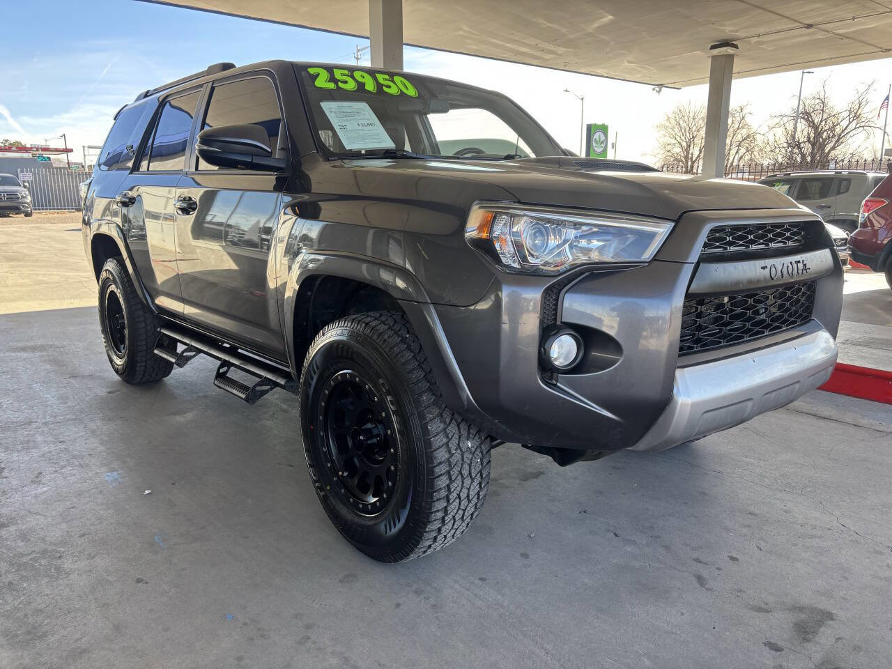 Used 2019 Toyota 4Runner 4WD image 2