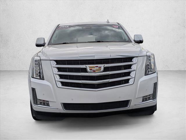 Used 2017 Cadillac Escalade ESV Premium Luxury image 2