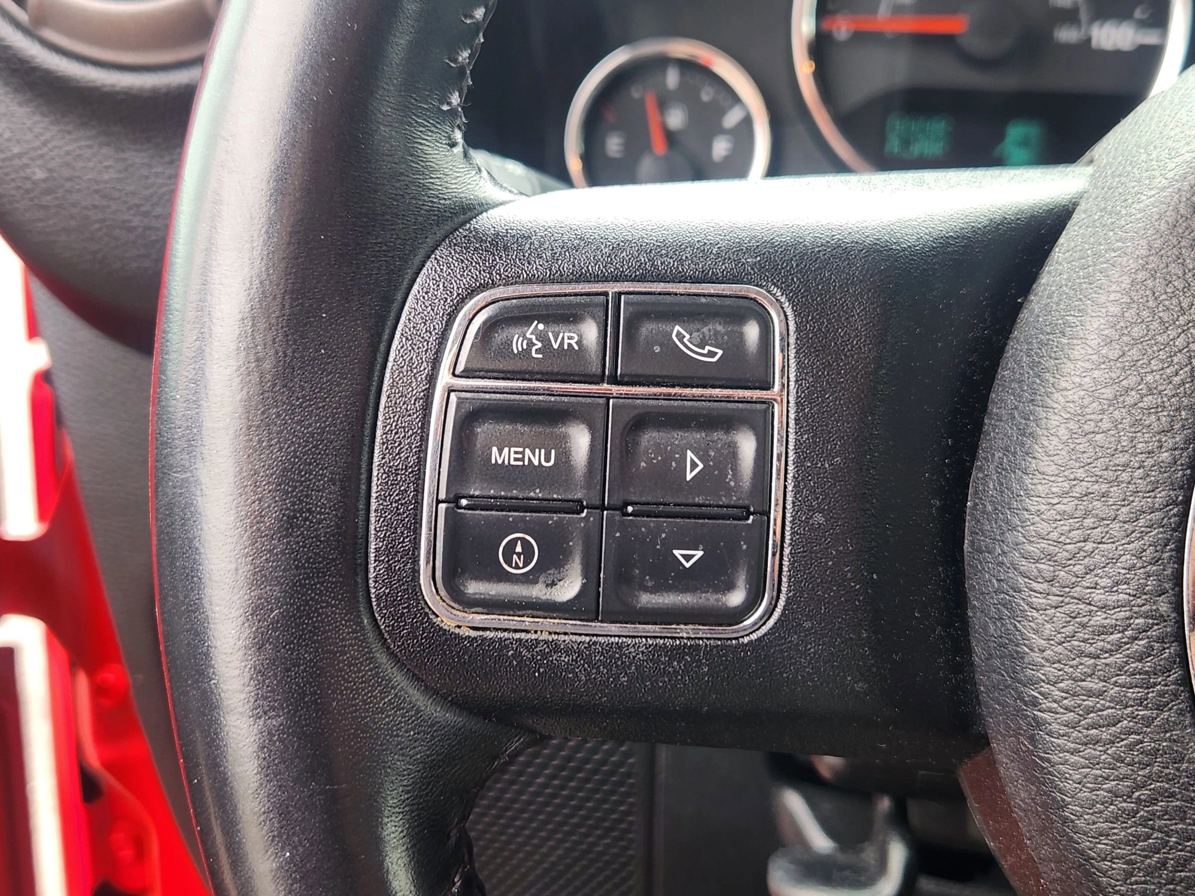 Used 2016 Jeep Wrangler Sport w/ Connectivity Group AWD/4WD image 29