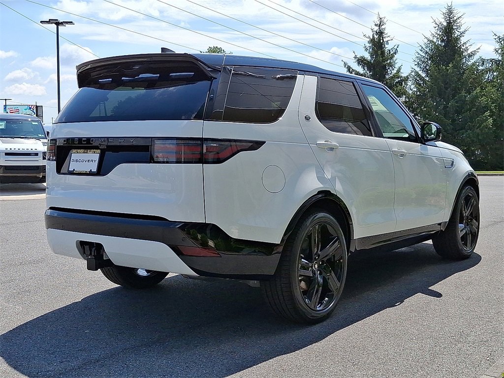 New 2025 Land Rover Discovery Dynamic SE image 3