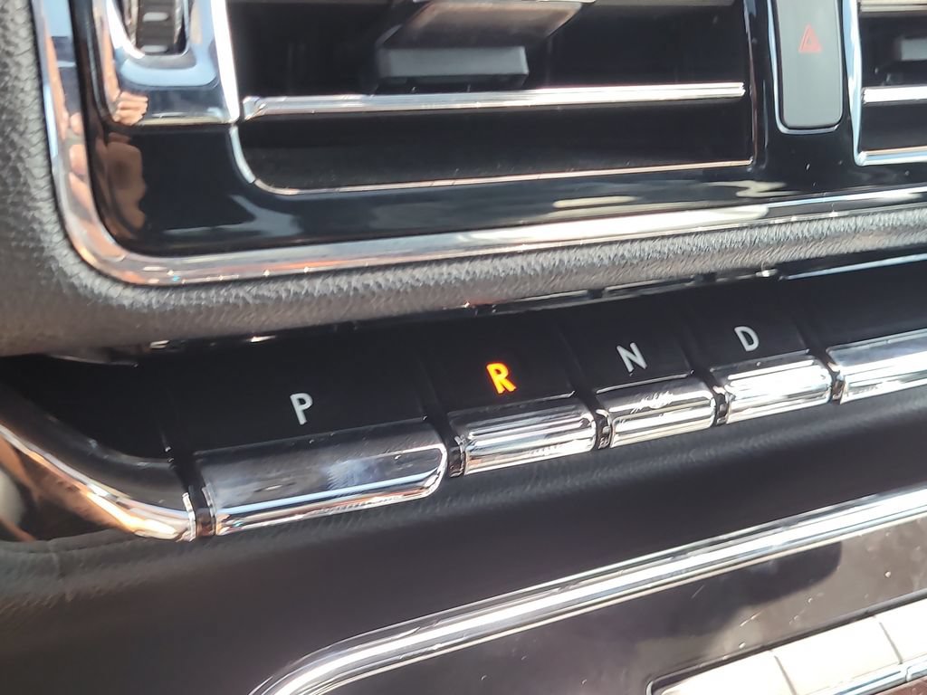 Used 2020 Lincoln Navigator L Reserve w/ Luxury Package RWD image 26