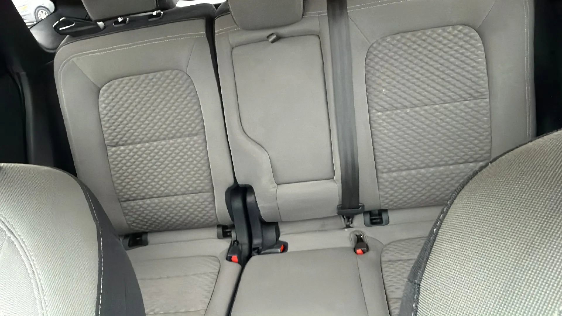 Used 2020 Ford Escape SE image 11