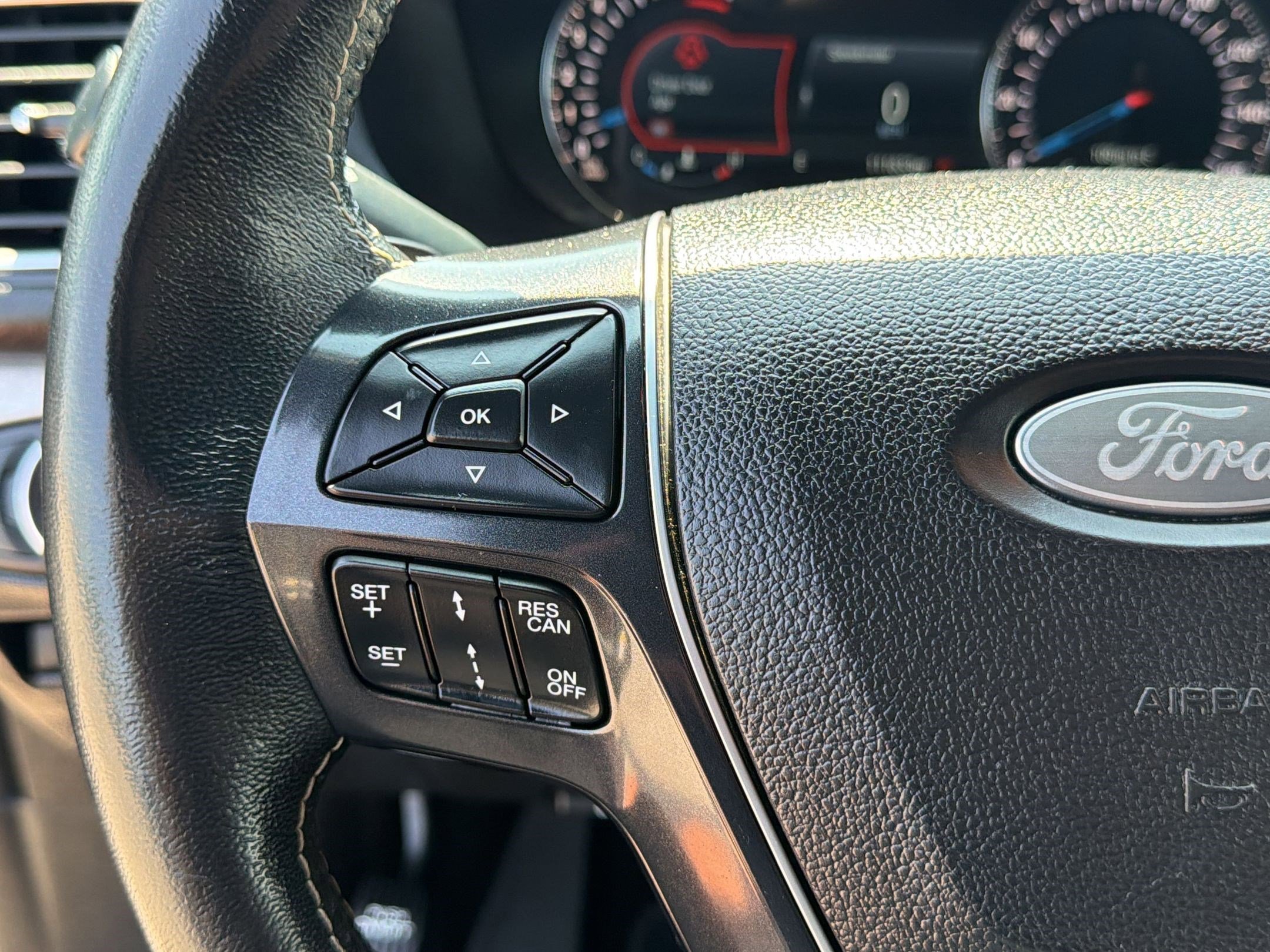 Used 2017 Ford Explorer Platinum AWD/4WD image 17