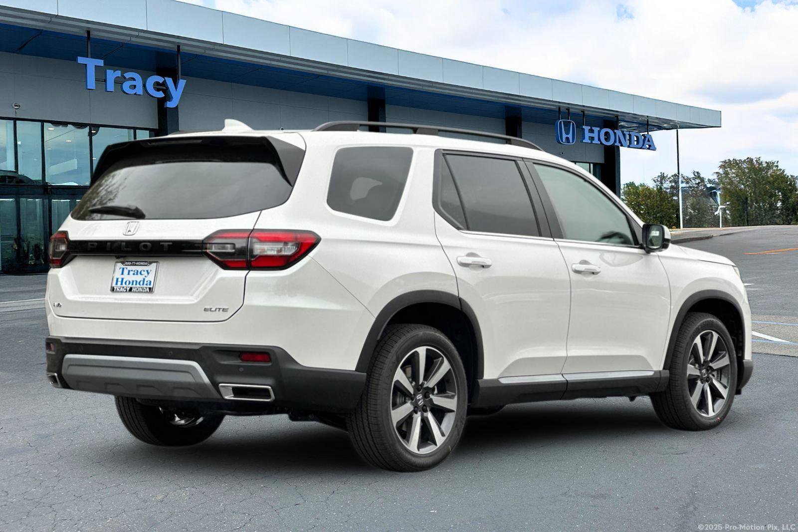 New 2025 Honda Pilot Elite image 4