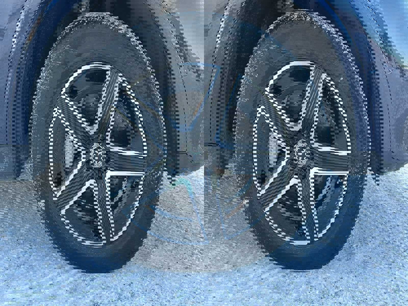 Used 2023 Mercedes-Benz GLC 300 4MATIC image 9