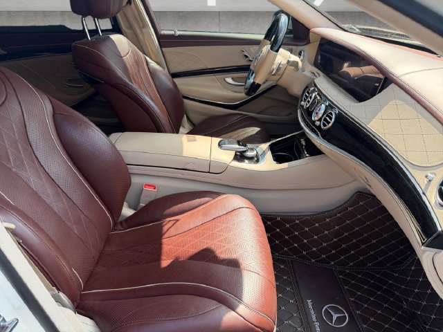 Used 2019 Mercedes-Benz S 560 Sedan image 24