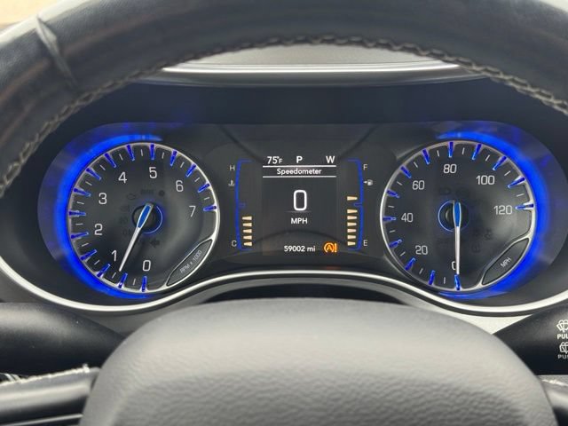 Used 2019 Chrysler Pacifica Touring Plus w/ S Appearance Package FWD image 28