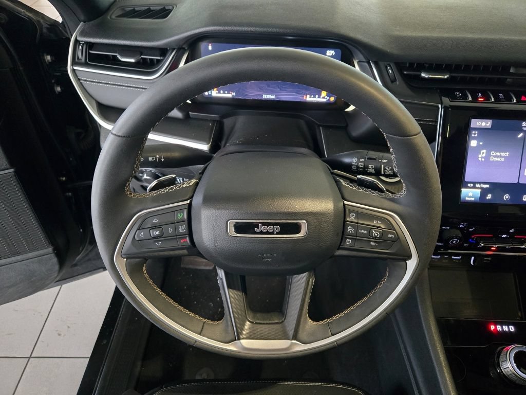 Used 2023 Jeep Grand Cherokee L Laredo AWD/4WD image 35