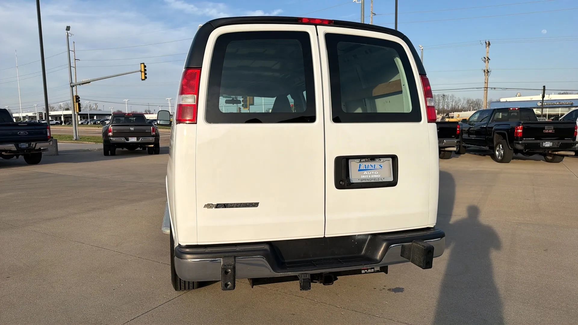 Used 2023 Chevrolet Express 2500 w/ Driver Convenience Package RWD image 17