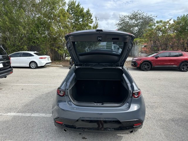 Used 2019 MAZDA MAZDA3 Hatchback w/ Premium Package image 10