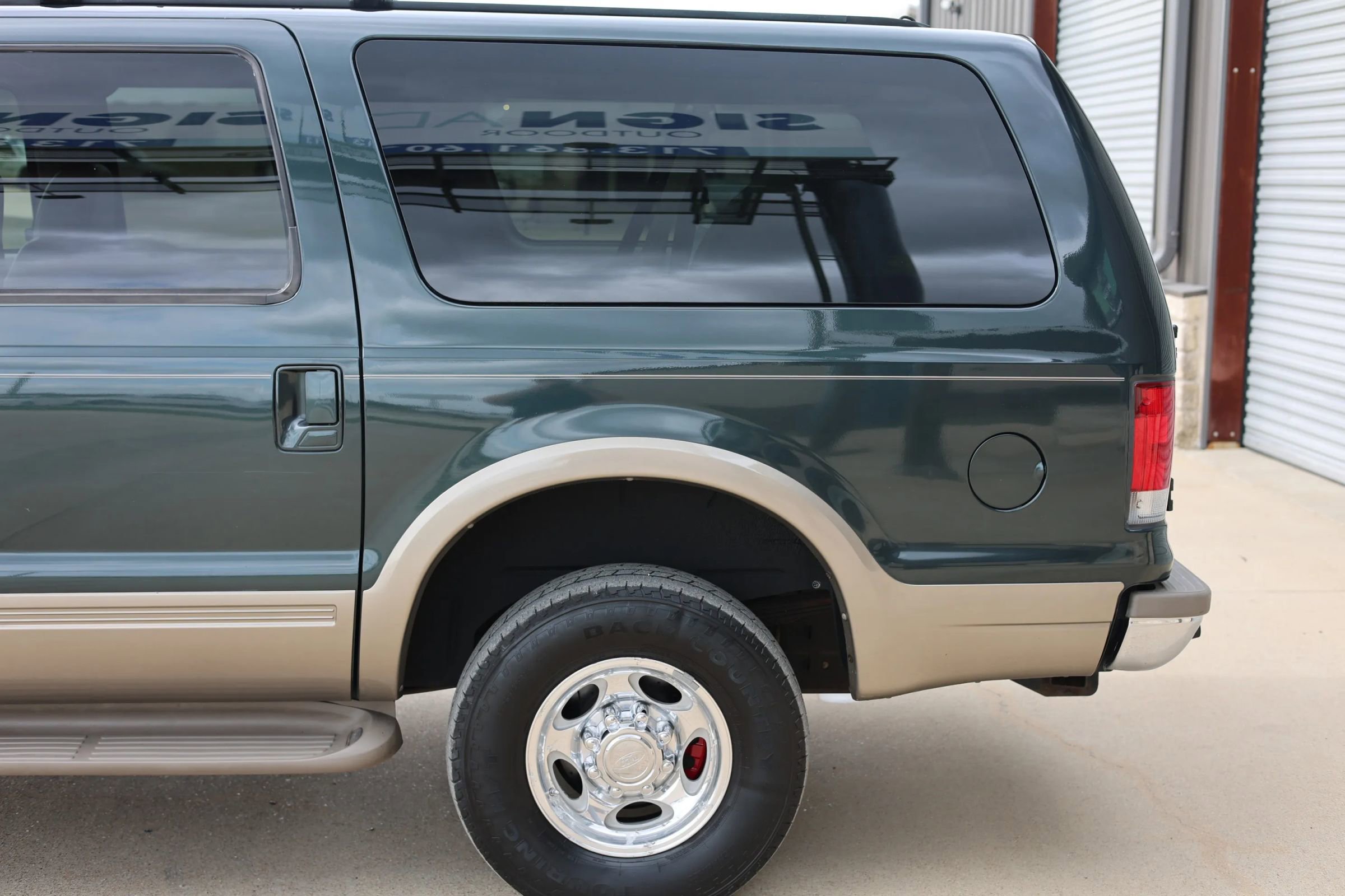 Used 2000 Ford Excursion Limited image 16