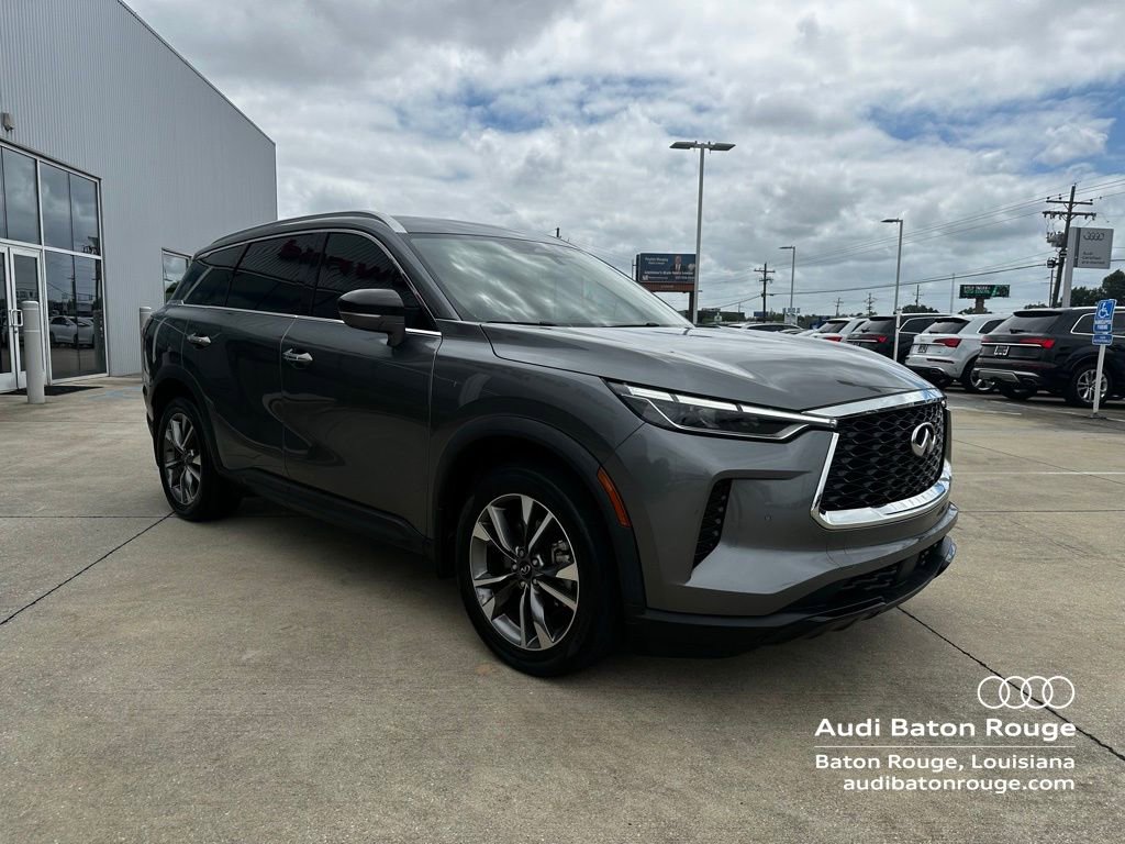 Used 2023 INFINITI QX60 Luxe w/ Cargo Package image 3