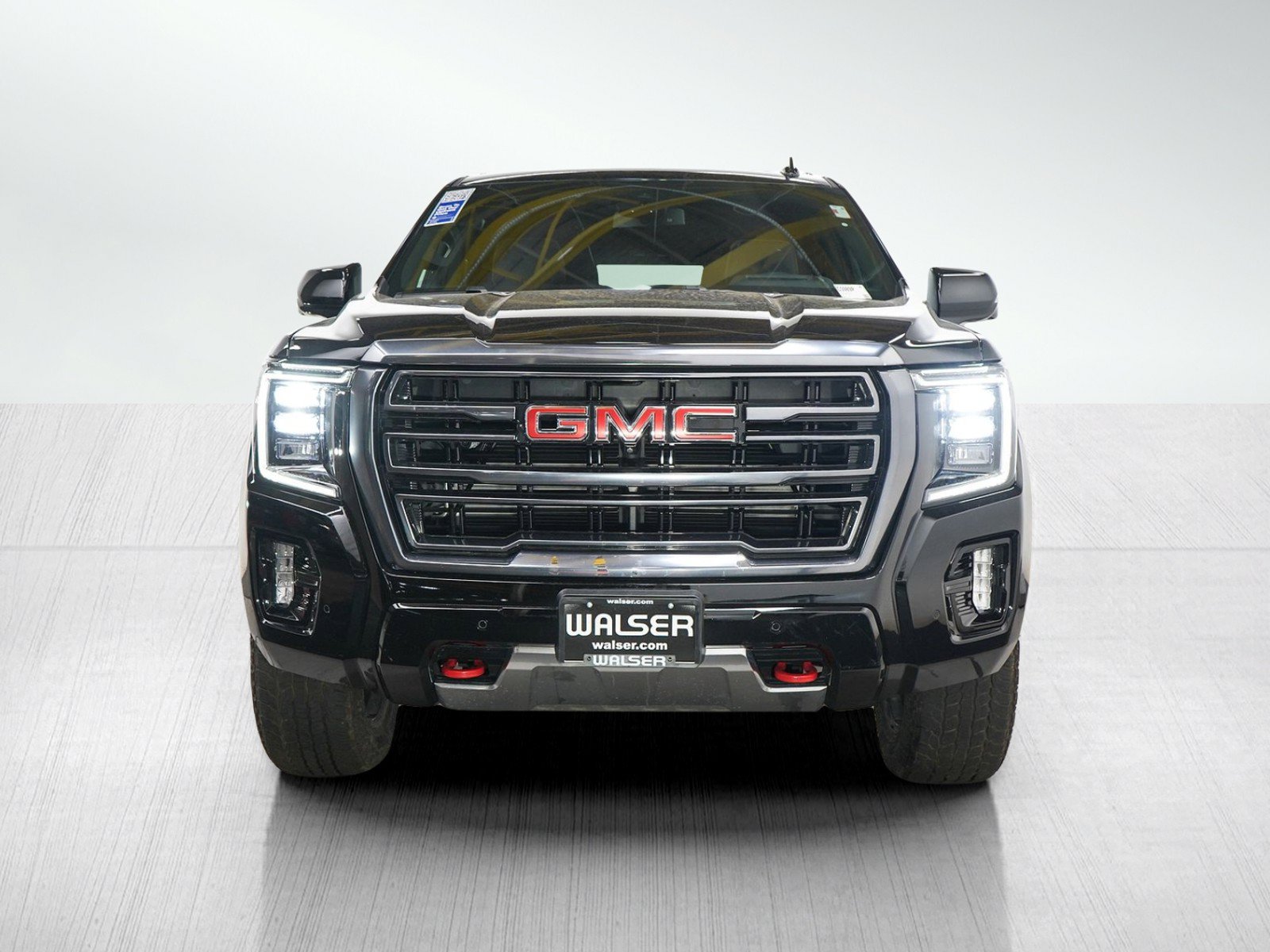 Used 2024 GMC Yukon XL AT4 w/ AT4 Premium Package AWD/4WD image 11