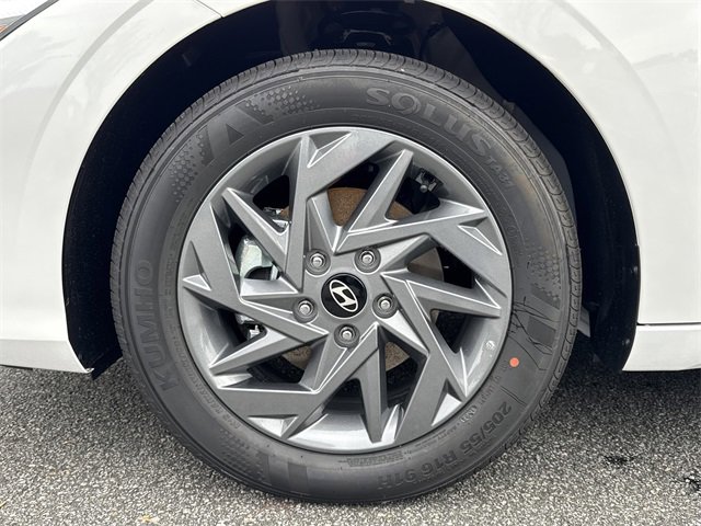 New 2026 Hyundai Elantra Blue image 11