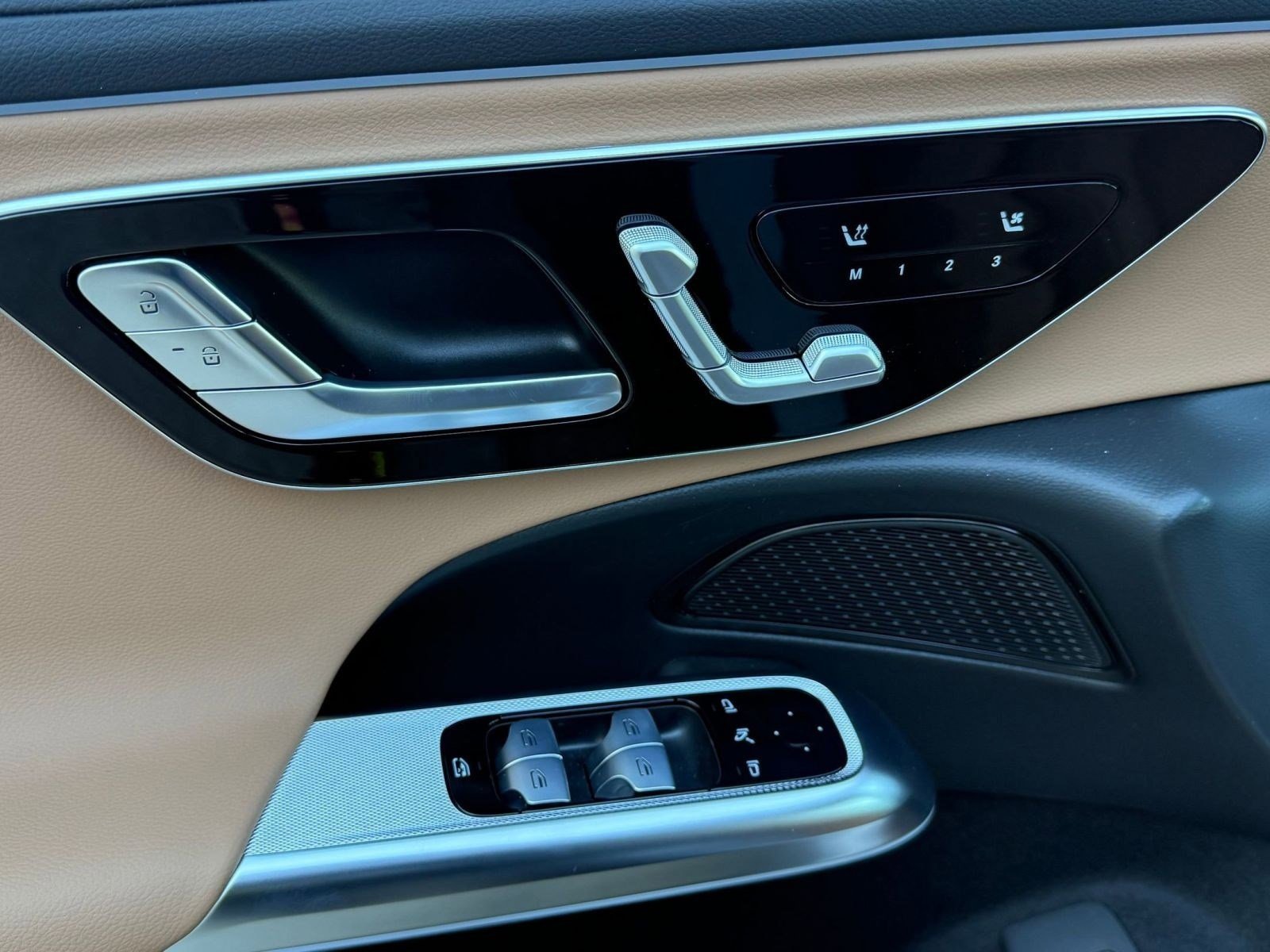 New 2026 Mercedes-Benz E 350 4MATIC Sedan image 20